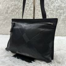 極美品/BLACK LABEL CRESTBRIDGE ブラックレーベル クレストブレッジ ショルダーバッグ 斜め掛け サコッシュ レザー メンズ ブラック 黒_画像2