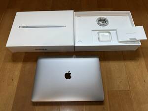 MacBook Air スペースグレイ ［MGN63J/A］ 256GB M1、2020モデル