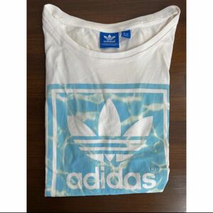 adidas Tシャツ　XS 