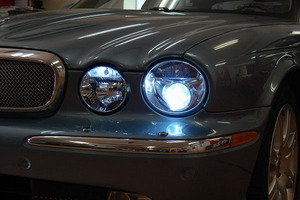 1年保証 ジャガー XJ X350系 純正 交換 用 HID バルブ D1S 8000K 2個 1セット Jaguar X350 ヘッドライト ランプ 左右 ロービーム