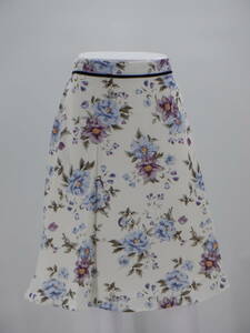 [ new goods ][allamanda INGNIa llama ndaby wing ][ sample goods ] large floral print midi skirt / blue [ including in a package possibility ][ skirt ][ bottoms ]