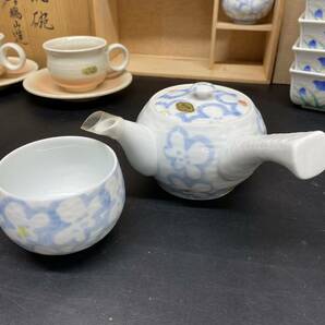 Y9 未使用保管品 木箱入り 和食器 まとめて 有田焼 鉢 茶器 小鉢 小皿 カップ＆ソーサー 陶器 急須 萩焼 湯呑の画像8