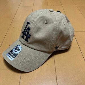 47 キャップ クリーンナップ ドジャース　カーキ×ネイビー