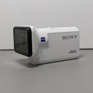SONY FDR-X3000 アクションカム【レンズプロテクター・純正バッテリー×3・トリプルバッテリーチャージャー・4K対応SDカード付】の画像3