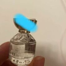 ジルスチュアートフローラノーティスホワイトローズオードパルファム5ml_画像2