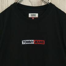 【トミージーンズ 半袖Tシャツ】ロゴ刺繍 袖ロゴ刺繍 ビッグサイズ 古着感 ボックスロゴ XL 黒 Tommy Jeans 古着 [230625-009]_画像5