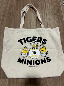 阪神タイガース　ミニオンズ　コラボキャンパストートバッグ　MINIONS