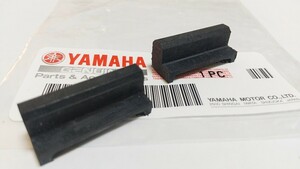 ■送料込み■RD125B RD125C サイドカバー グロメット ゴム ２個セット 右側 YAMAHA