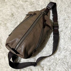 COACH Coach ton pson leather body bag sling one shoulder diagonal .. khaki Brown tea men's Logo original leather punching 