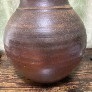 備前焼 岩本修一作壺 花器 花入置物 花瓶 陶器高さ約28cm 最大直径28cmの画像3