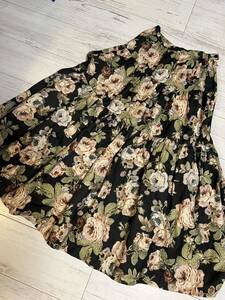 インゲボルグ 薔薇柄ティアードスカート size M ウエスト33 丈96 とても綺麗です