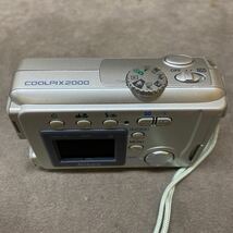 Nikon ニコンCOOLPIX 2000 クールピクス デジタルカメラ 動作未確認 ジャンク品扱い _画像6