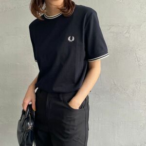 [FRED PERRY/フレッドペリー] ツインティップライン ワンポイントロゴ刺繍Tシャツ