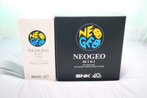 NEOGEO mini ネオジオミニ 本体 + NEOGEO mini PAD (白) + HDMIケーブル セット_画像1