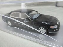 【ジャンク品】LUXURY COLLECTIBLES ラグジュアリー　1/43★2011 LINCOLN TOWN CAR リンカーン　タウンカー　ブラック★_画像7