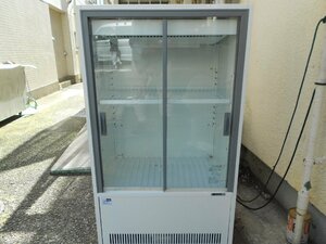 サンデンの小型冷蔵ショーケース型VRS-68XE：棚１段：容積１３７L：幅６０奥４５高さ１１０ｃｍ、中古良品