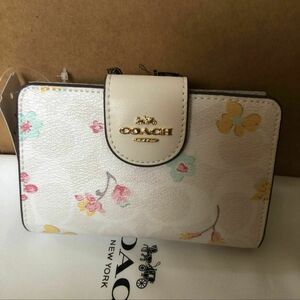 COACH 二つ折り 財布 花柄