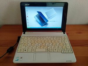 acer ミニノート Aspire one ZG5