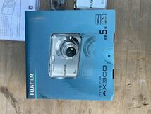 【#kk】FUJIFILM FINEPIX AX300 デジタルカメラ シルバー 富士フィルム ファインピックス コンパクトデジタルカメラ _画像2