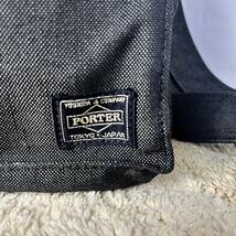 美品★PORTER★スモーキー ボディバッグ 黒色 ブラック メンズ クロスボディ ワンショルダー 吉田カバン 日本製 バッグ 鞄 ポーター B090_画像7