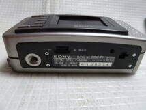 【ジャンク】 SONY ソニー DSC-F1 4.8mm f:2.0 バッテリー1個付き デジカメ_画像3