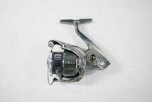 ◎【1スタ！】未使用 SHIMANO シマノ STELLA ステラ 22 C3000SDH スピニングリール 釣り具 フィッシング 箱・ケース付き ②_画像3