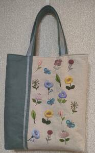 ! hand made! pretty . flower. hand embroidery!! Northern Europe embroidery!.... tote bag!