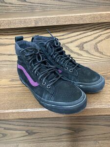 スニーカー　25 バンズ　VANS