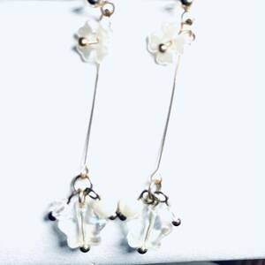 【美品】お花ピアス