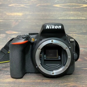 シャッター数120回前後 Nikon ニコン D5600 ボディ デジタル一眼レフカメラ #49の画像2