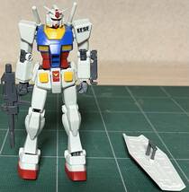 バンダイ　機動戦士ガンダム　HG 1/144 RX-78 ガンダム　ジャンク　_画像2