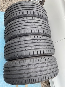 中古タイヤ4本セット　　BRIDGESTONE ECOPIA 215/55/17 2021年製) 非常に良い状態のタイヤ