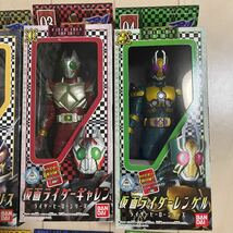 仮面ライダー ブレイド カリス ギャレン レンゲル ジャックフォーム キングフォーム ワイルドカリス 8体セット ソフビ 当時物 フィギュア_画像3