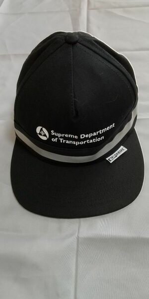 【良品】シュプリーム　supreme ロゴ　　　　　　キャップ　黒　帽子