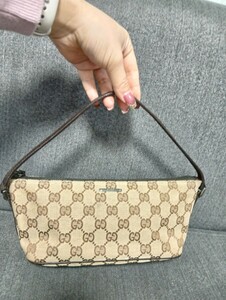 GUCCI グッチ アクセサリーポーチ ハンドバッグ ミニ ポーチ キャンバス レザー Bag ブラウン GG レディース ロゴ バナナ 1円〜