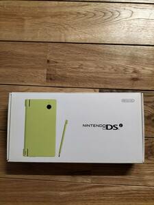 ニンテンドーDSi 本体　ライムグリーン　ぼぼ未使用