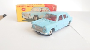 レア　英国DINKY　ヴィンテージ　MORRIS1100　No:140　オリジナル　箱付き　希少なモーリス１１００モデル