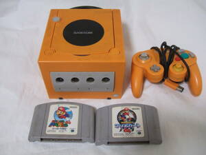Nintendo GAMECUBE オレンジ 本体/コントローラー/ソフト、SUPER MARIO 64 スーパーマリオ、MARIO KART 64 マリオカート