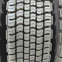 2343 グッドイヤー　225/80R17.5 123/122 L バリ山　スタッドレス　４本　9分山　2021 激安プライス　12ミリ以上_画像3