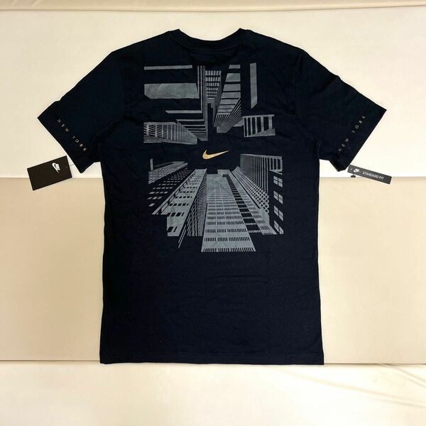 未使用タグ付き NIKE / ナイキ NYC Tシャツ S ブラック