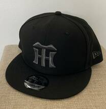 【希少カラー】★新品未使用★ NEW ERAニューエラ 9FIFTY×NPB 阪神 タイガース 帽子 キャップ SNAPBACK ブラック/メタリック_画像1