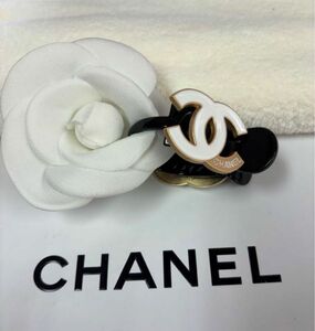 CHANEL シャネル ココマーク ヘアクリップ　バレッタ　ヘアゴム　ホワイト　ブラック　ゴールド