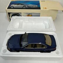 BMW ディーラー特注 UT models 1/18 BMW 328i 3er Limousine 3シリーズ E46 セダン サルーン ミニカー モデルカー_画像5