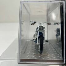 Harley-Davidson 1/24 FXCWC ROCKER C 2008 ハーレーダビッドソン ロッカー バイク 完成品 ミニカー モデルカー ixo_画像6