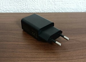 【 未使用品 】 海外 変換 プラグ / USB 電源 アダプタ / シンプル