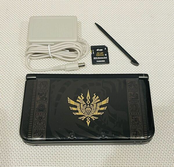 ニンテンドー3DSLL モンスターハンタースペシャルパックゴアマガラブラック 本体動作品　送料無料　付属品付き　