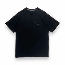 定番 patagonia パタゴニア ロゴ バックプリント 半袖 Tシャツ ブラック XS アウトドア_画像2