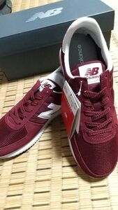 未使用new balanceニューバランススニーカー24cm