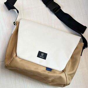  beautiful goods MILESTOmi rest mesenja- shoulder bag beige white personal computer case daypack 