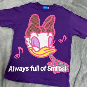 ディズニーリゾート ディズニーランド ディズニーシー デイジー 公式 Tシャツ Mサイズ パープル 紫 半袖 プリントTシャツ